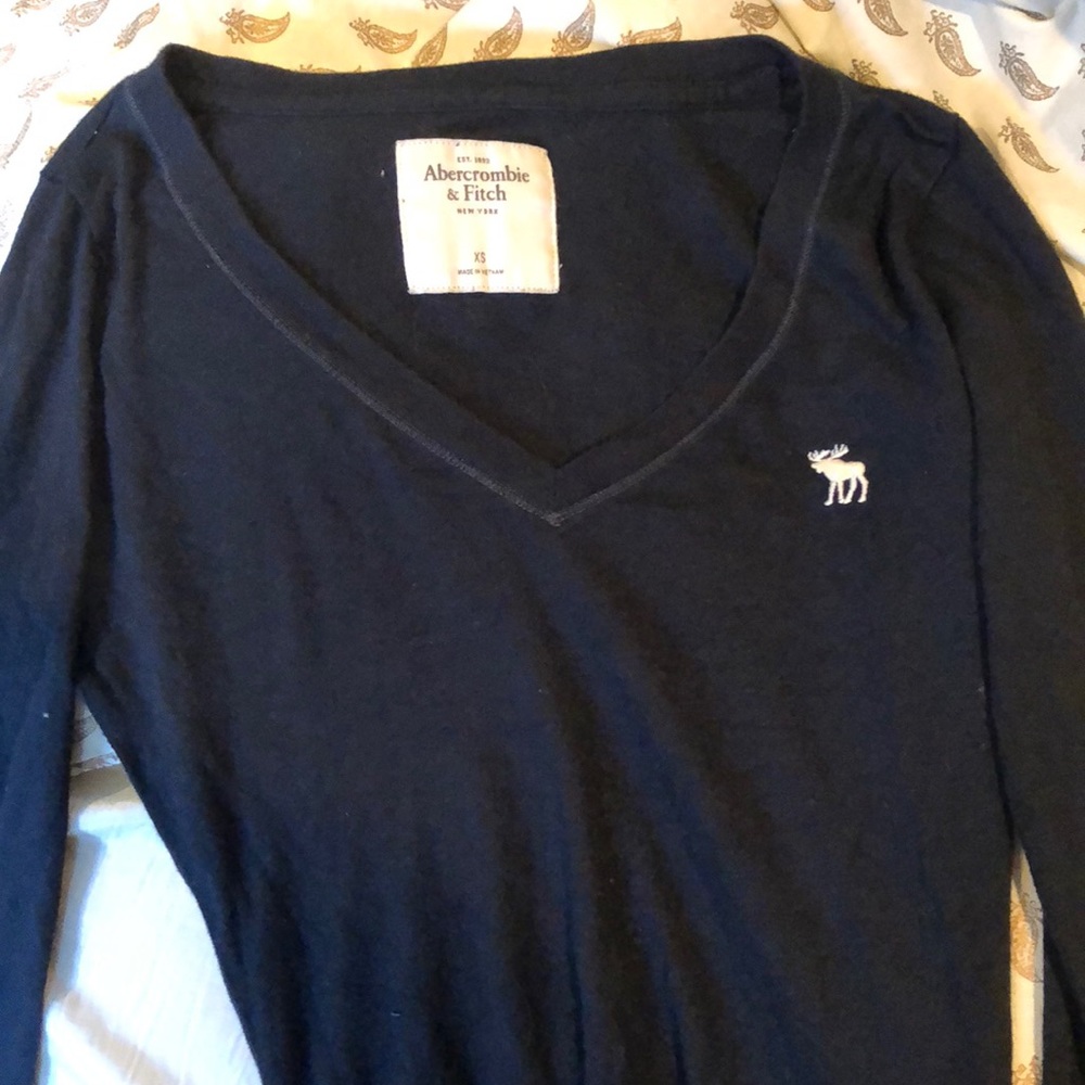 Abercrombie & Fitch navy long sleeve v neck shirt